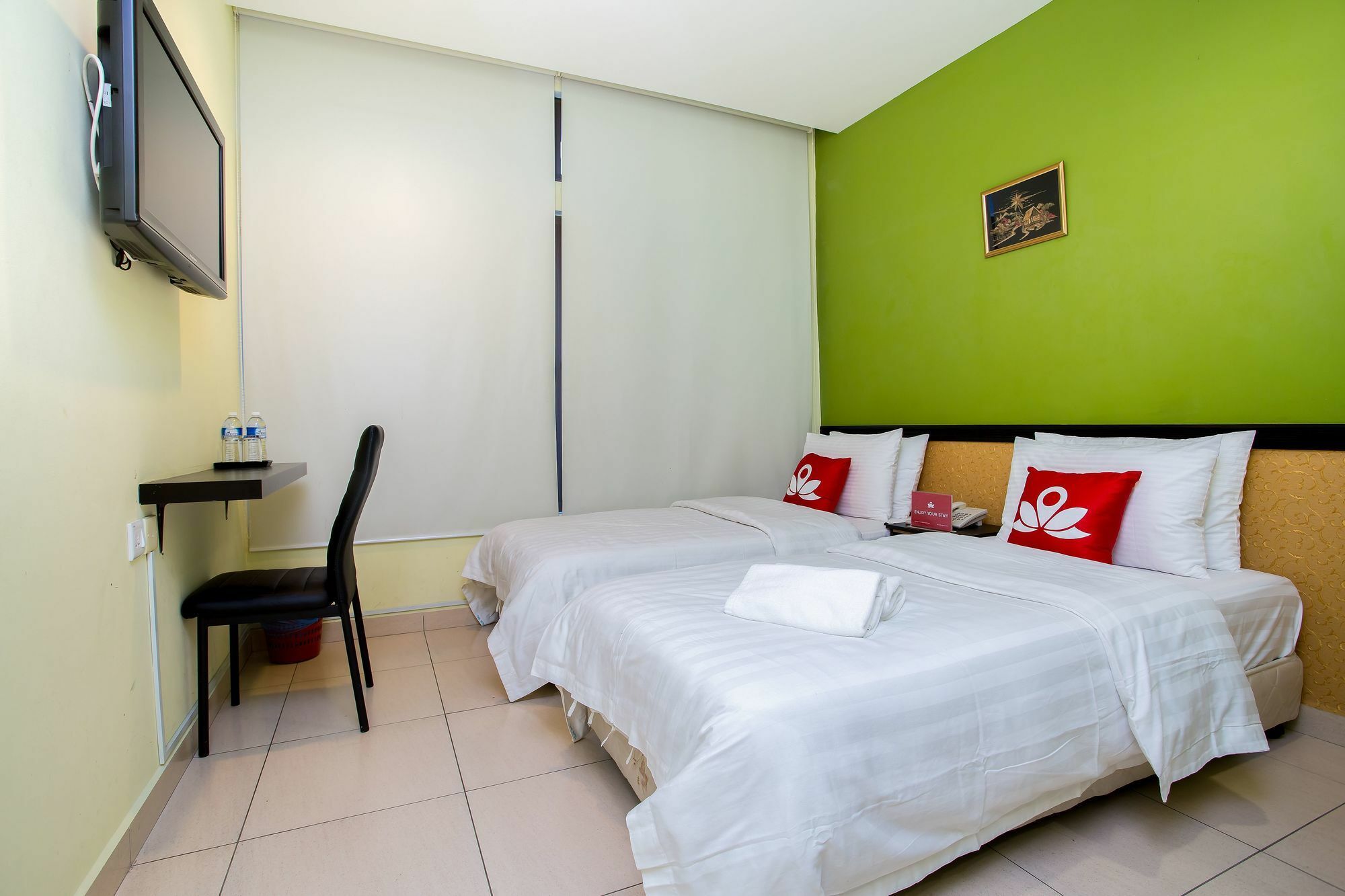 Zen Rooms Twin Hotel Kuala Lumpur Exterior photo